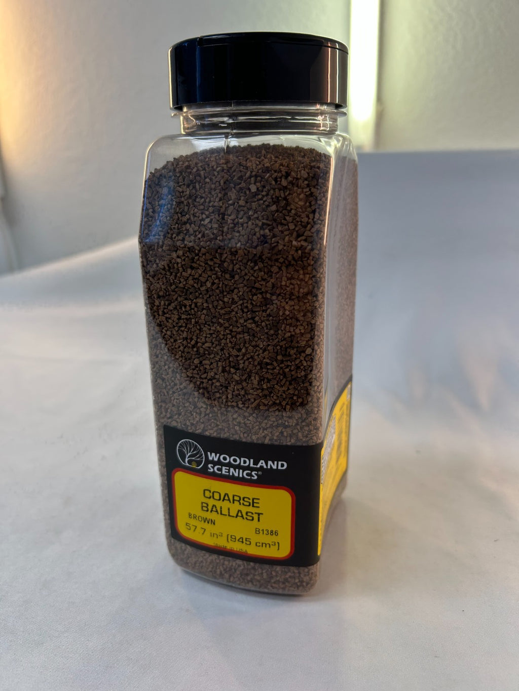 Woodland Scenics B1386 Coarse Ballast, Brown, 57.7 Cu. In.0