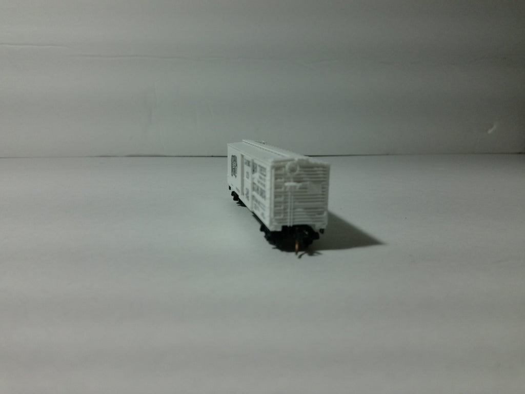 Micro Trains 42010 N Scale Stark Bros Boxcar5