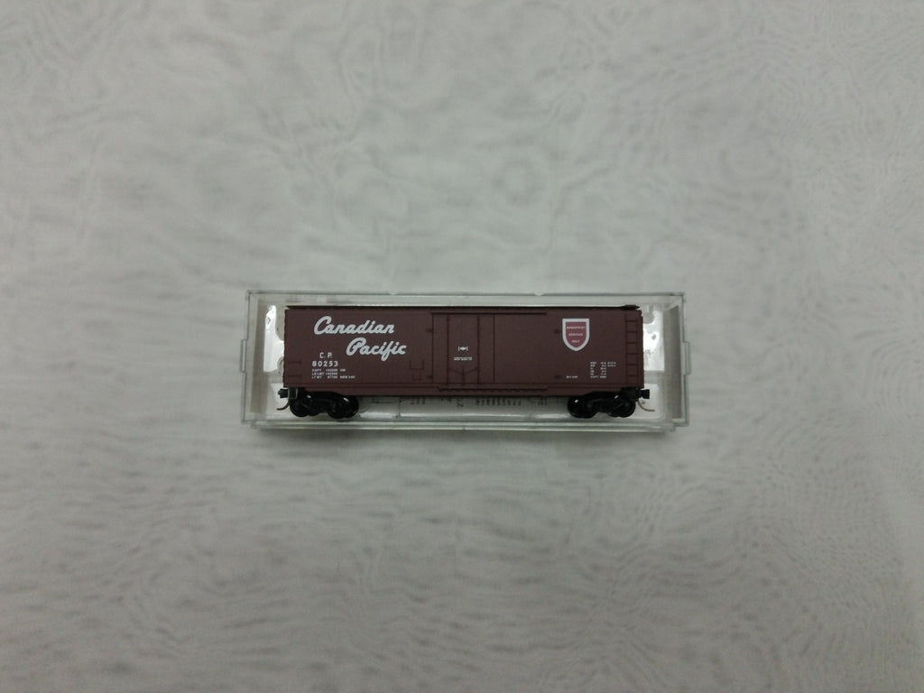 Micro Trains 32170 N Scale Box Car Canadian Pacific1