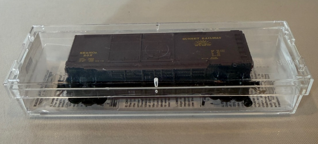 Micro-Trains 202 - Heritage Collection SR&N Co Sunset Railway Box Car1