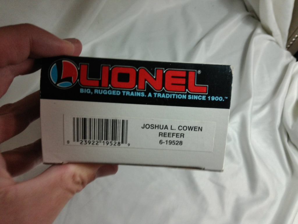 Lionel 19528 - O Scale J.L. Cowen Heritage Series Reefer Road4