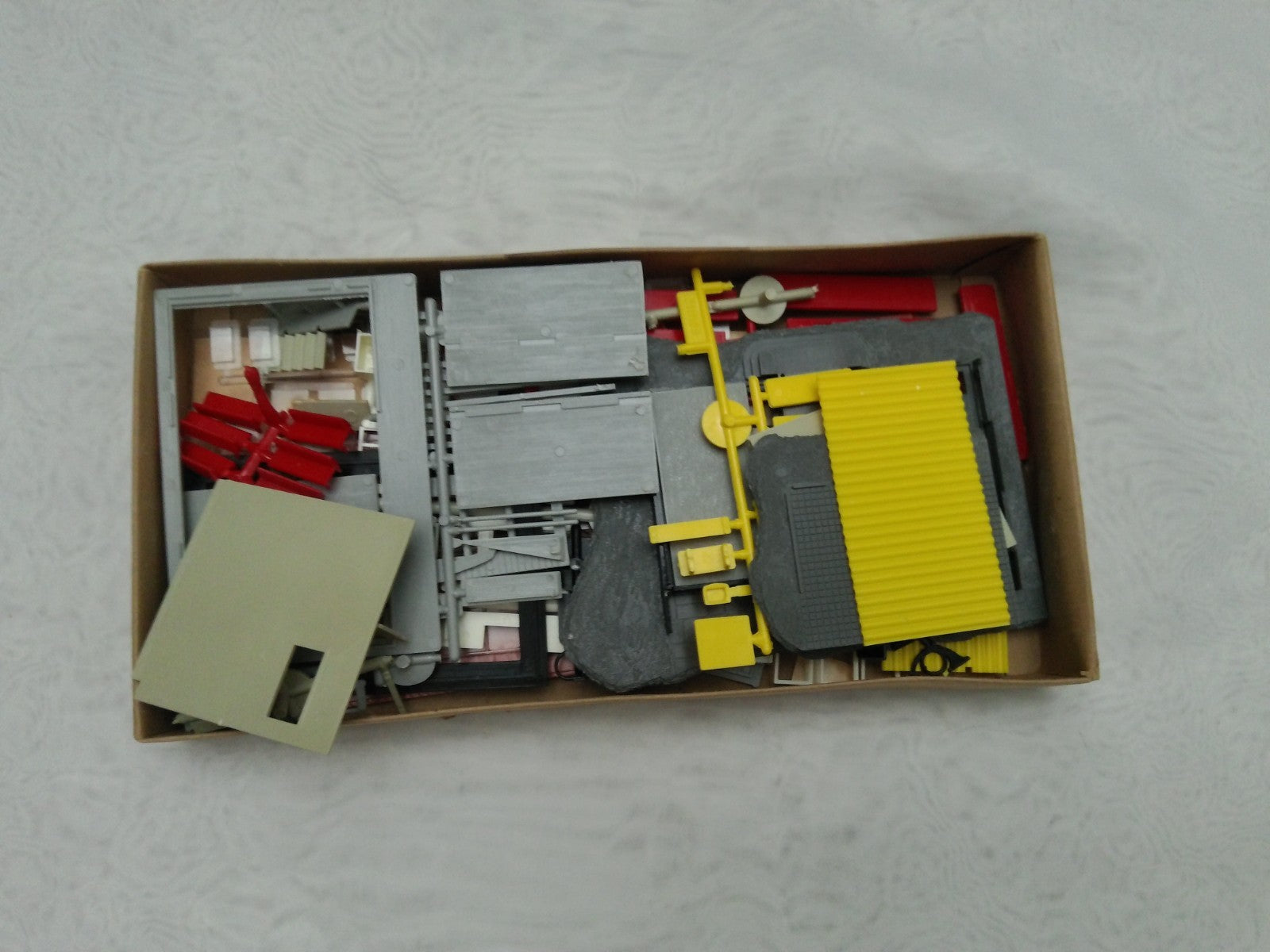 Faller B-211 HO Scale Post Office Building Kit1