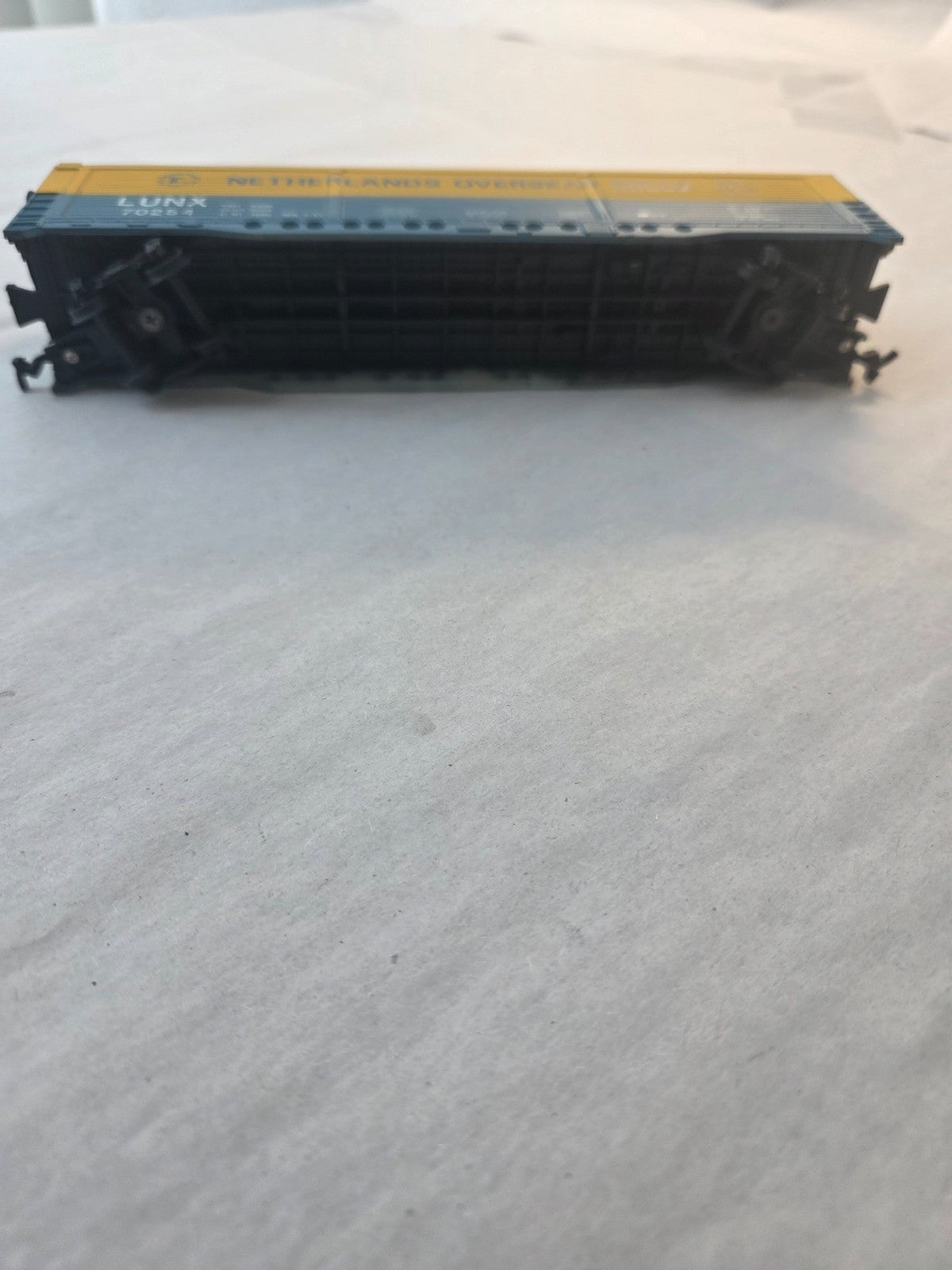Bachmann HO Scale Netherlands Overseas Mills Box Car "LUNX 70254"4