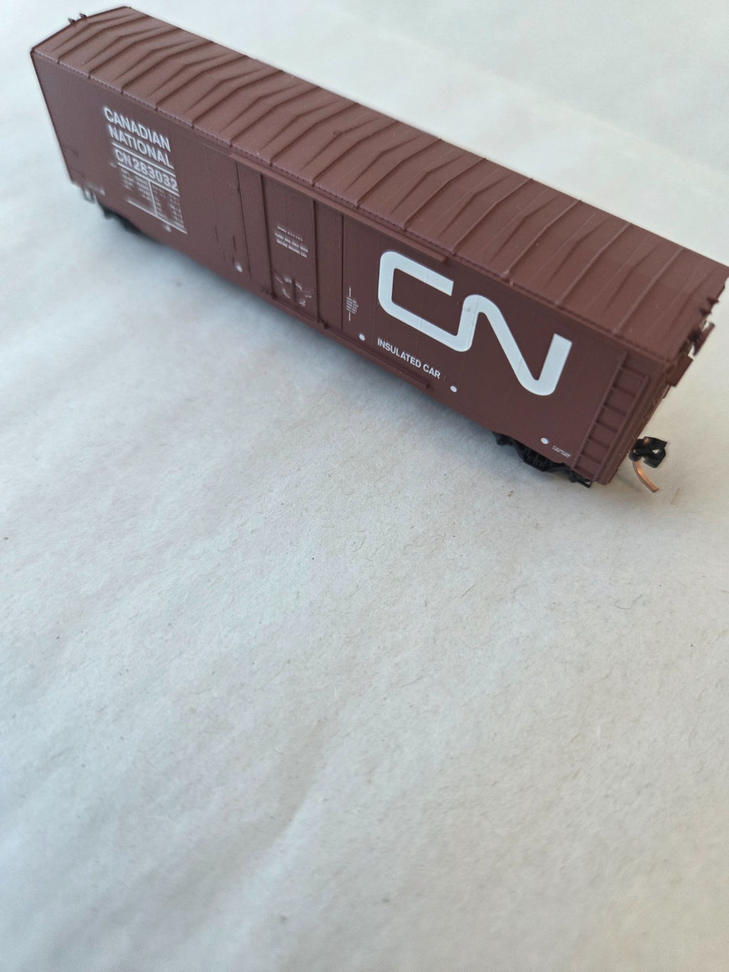 Micro Trains #38340 50' Standard Boxcar Plug Door "Canadian National 283032"3