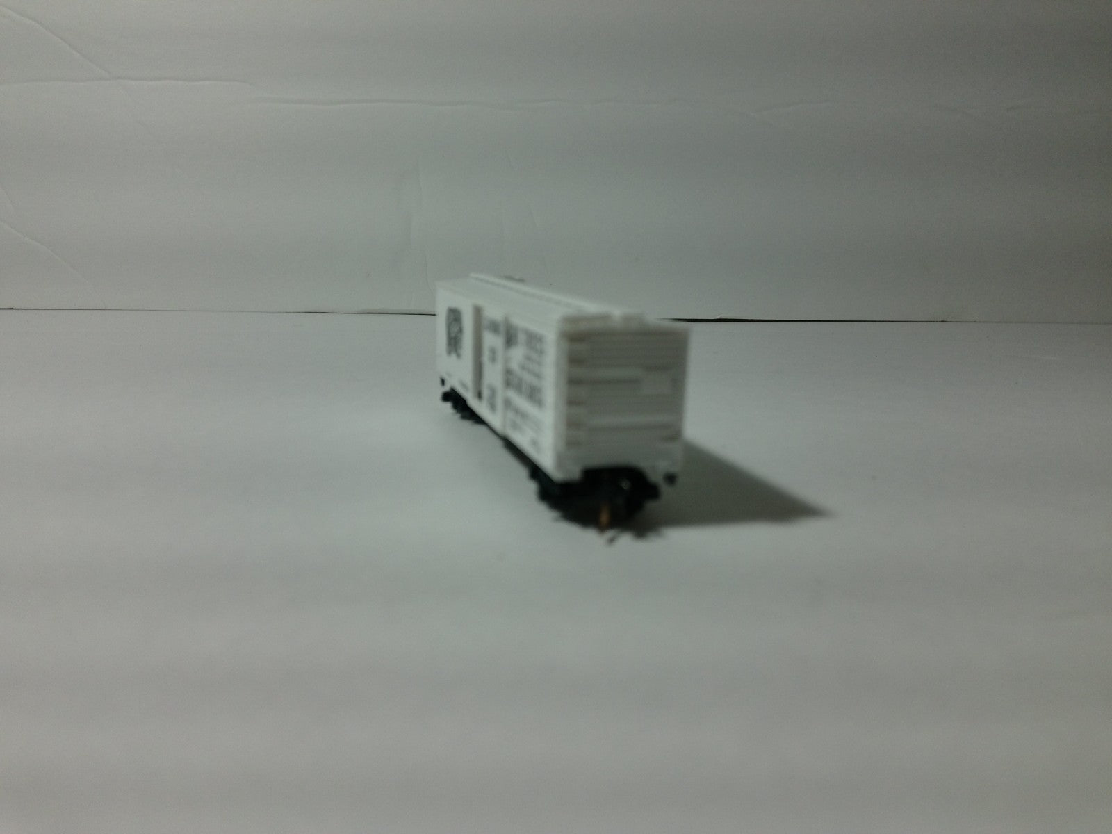 Micro Trains 42010 N Scale Stark Bros Boxcar6