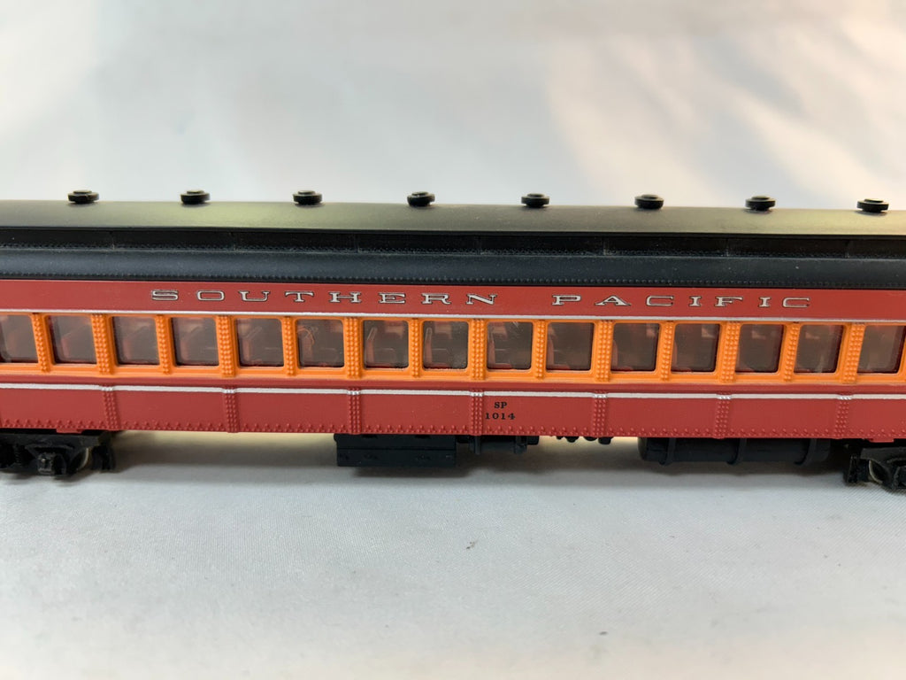 Bachmann Spectrum 89133 HO Scale Heavyweight Passenger Coach, SP Daylight #10141
