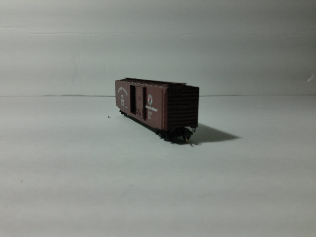 Micro Trains 31170 N Scale 50' Standard Boxcar Single Door N.P #314684