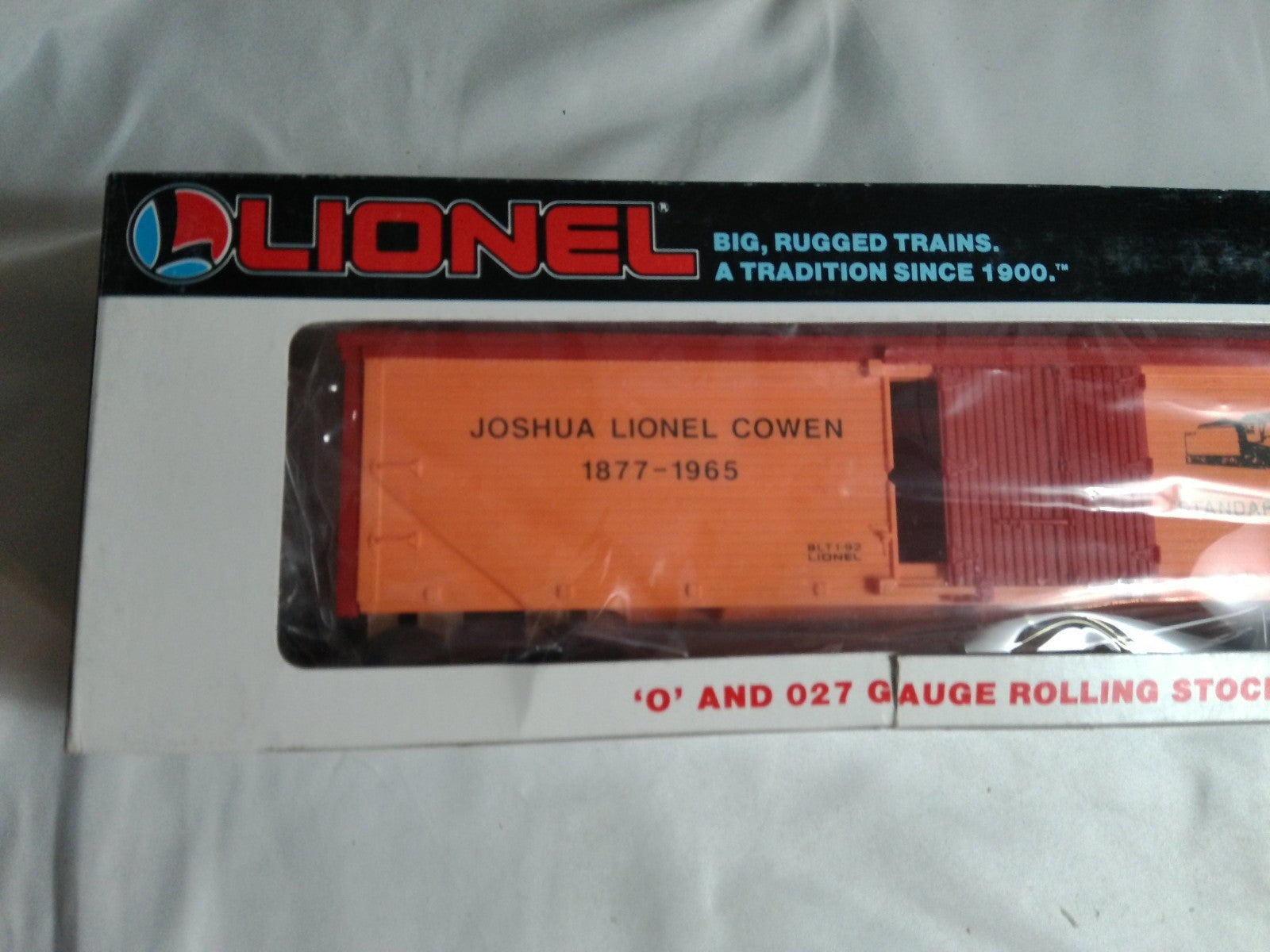 Lionel 19528 - O Scale J.L. Cowen Heritage Series Reefer Road3