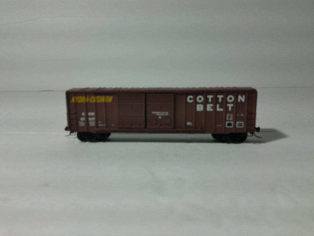 Micro Trains 30060 N Scale Cotten Belt Boxcar #673171