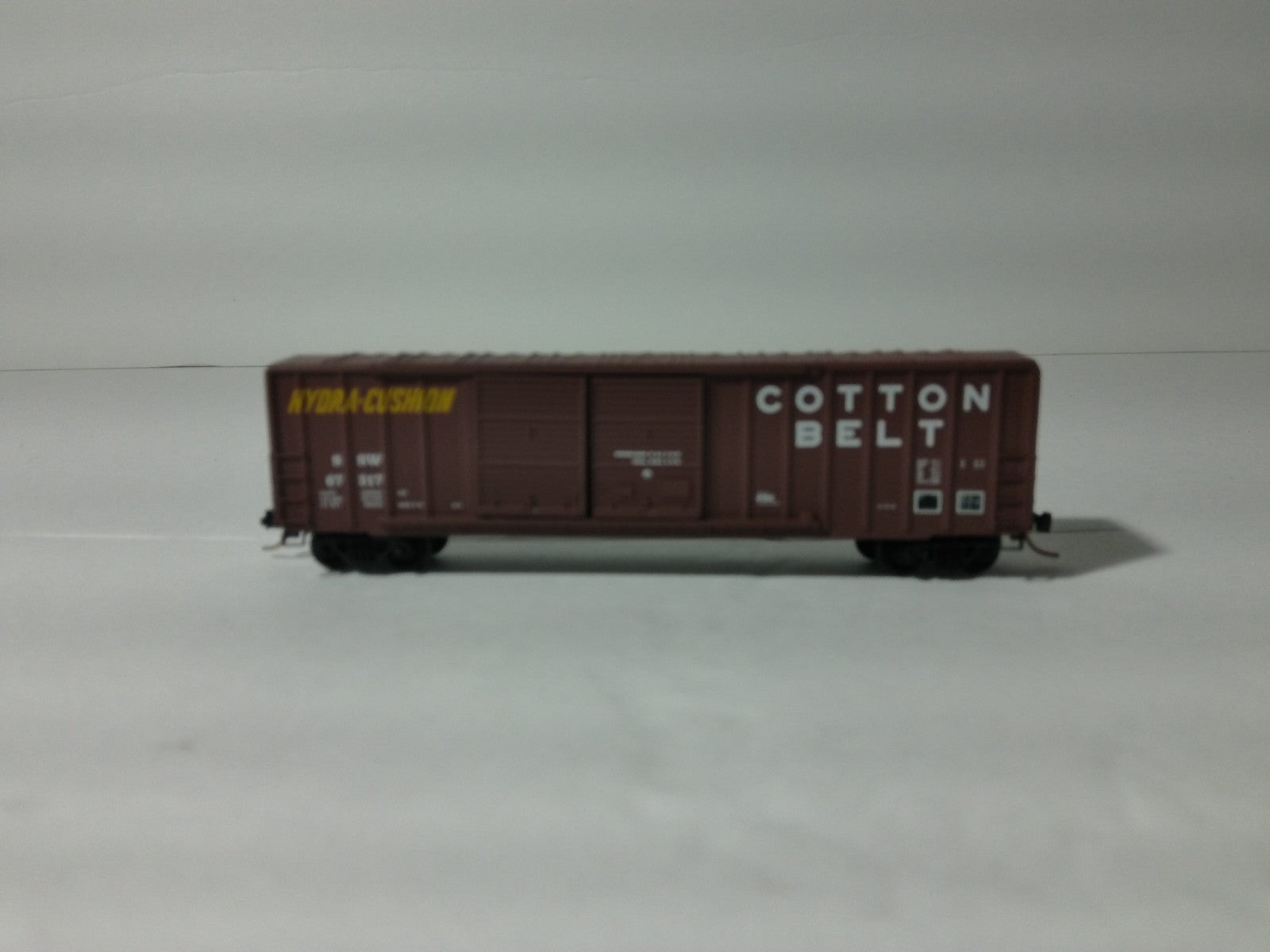 Micro Trains 30060 N Scale Cotten Belt Boxcar #673171