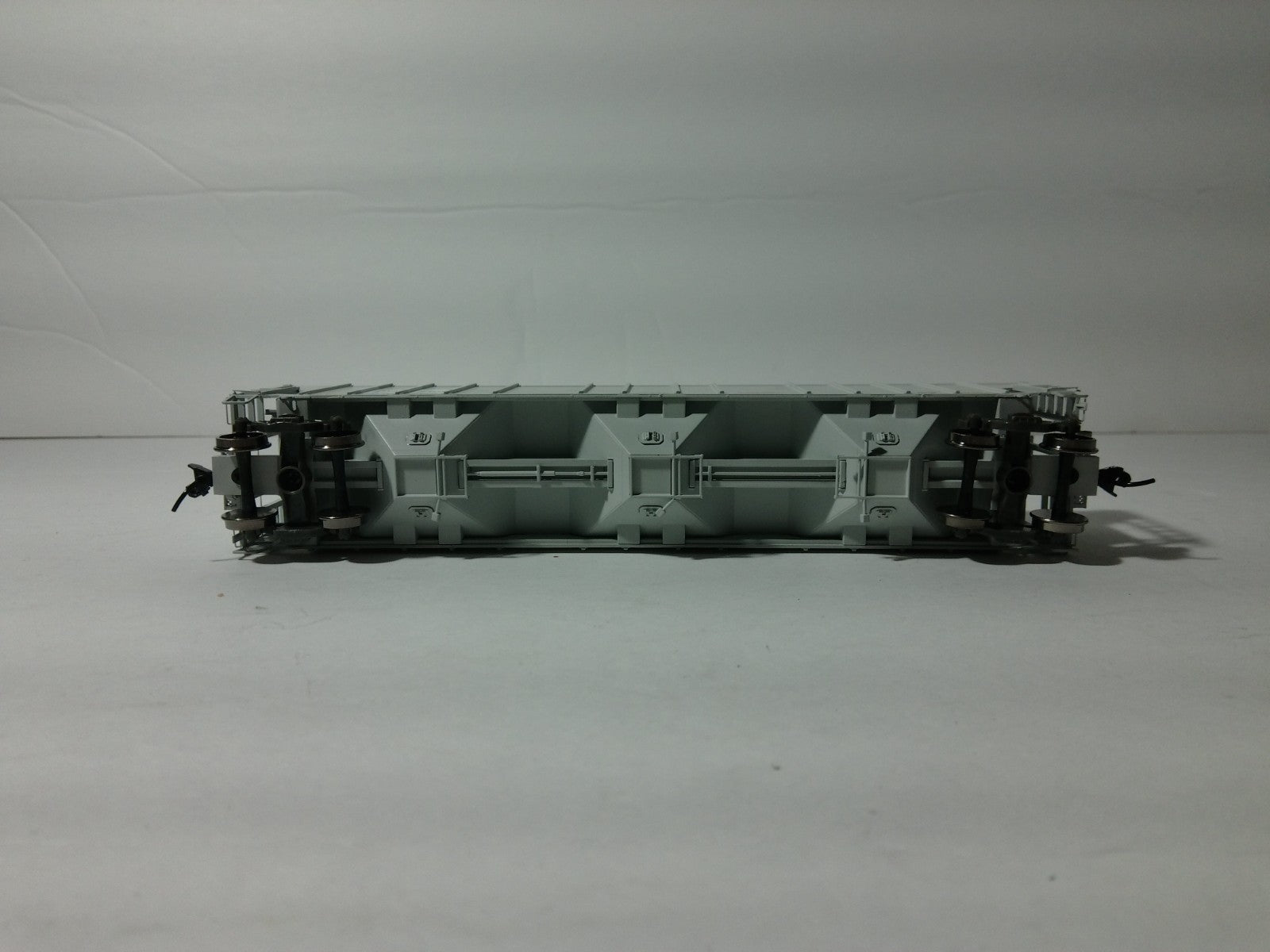 Walthers 932-41206 HO Scale Covered Hopper Soo Line #1257637