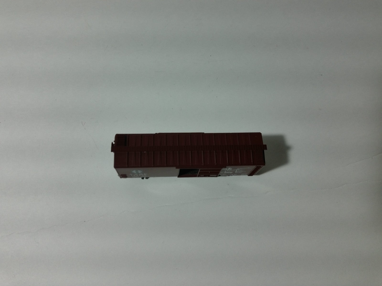 Micro Trains 20072 N Scale 40' Standard Boxcar Single Door A.T.S.F #1444322