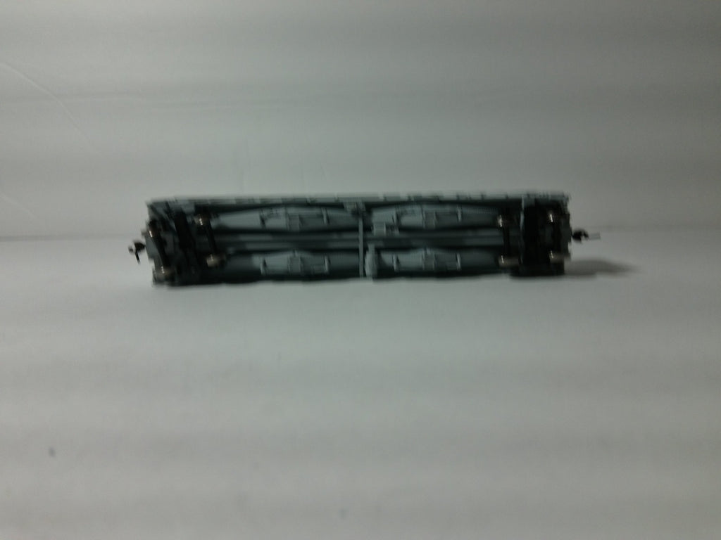 Walthers 932-3725 HO Scale Covered Hopper Milwaukee Road #1099567