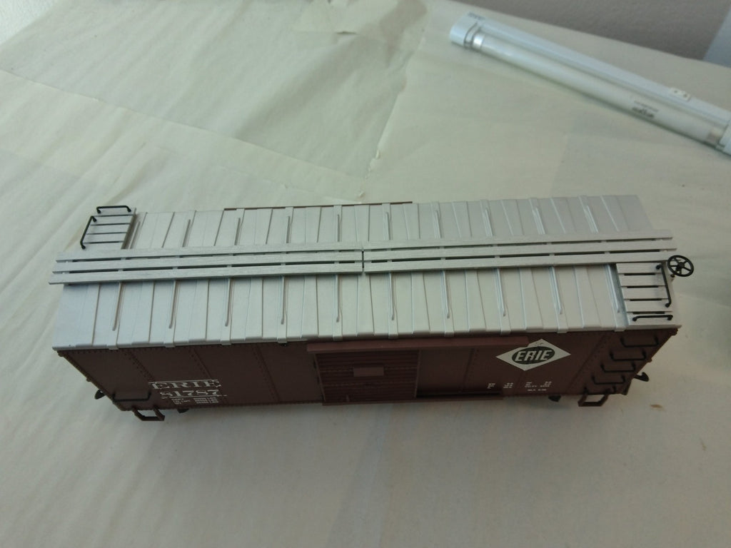 USA Trains R19109B G Scale Steel Box Car Erie #817874