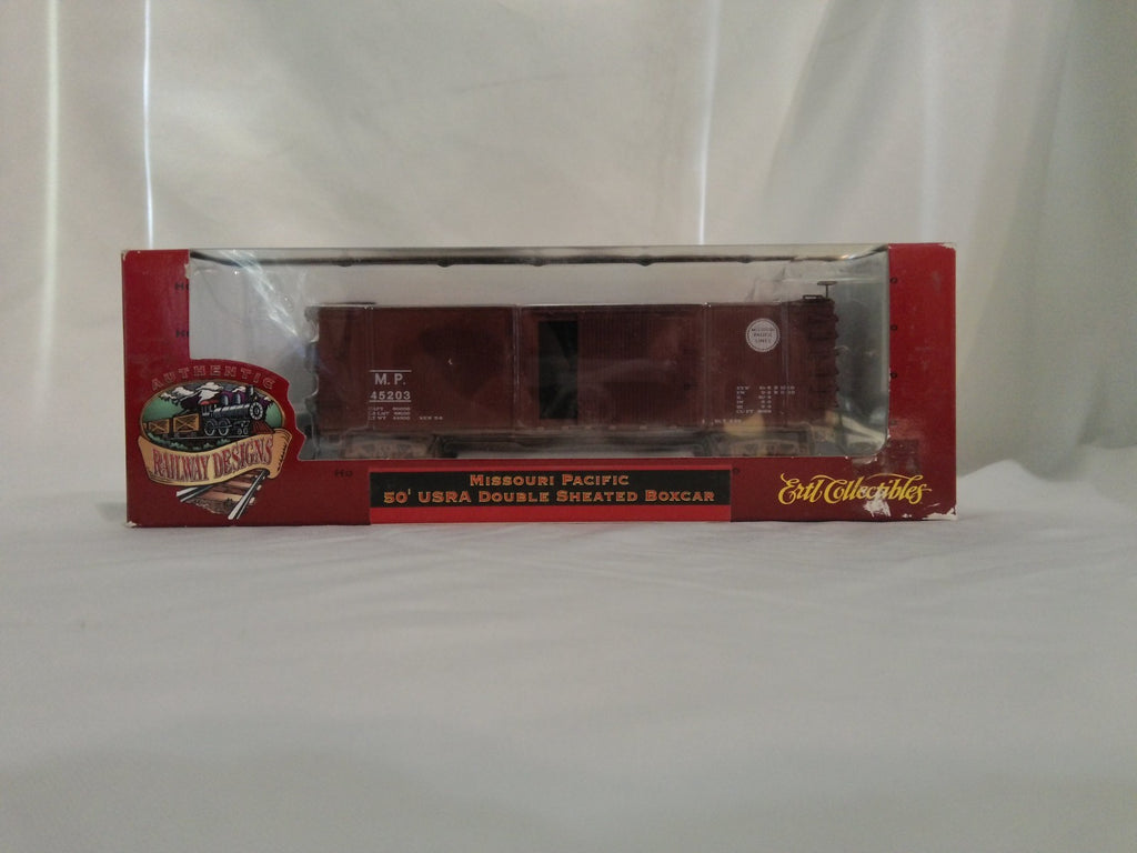 ERTL 4373 - Missouri Pacific Lines Boxcar, MP 452030