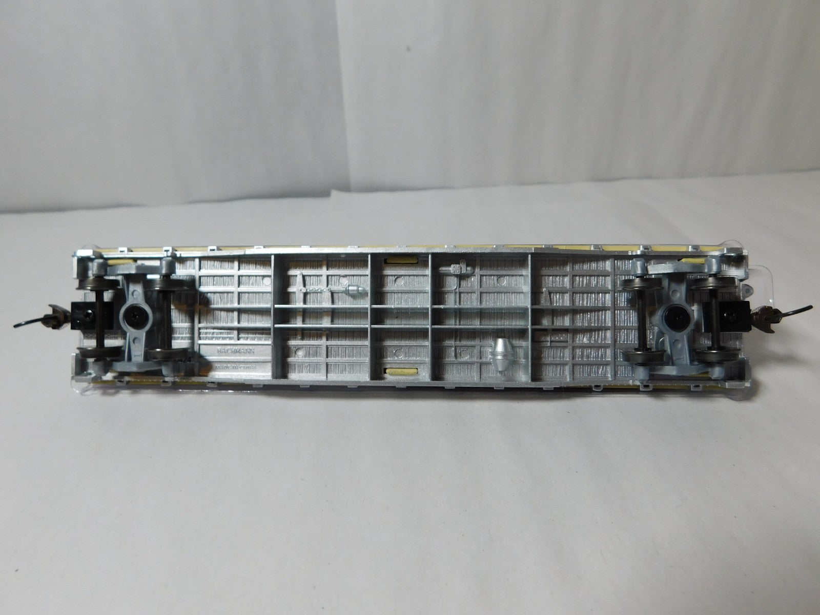 Bachmann 18938 HO Scale Wheel Car, Canadian National #494355