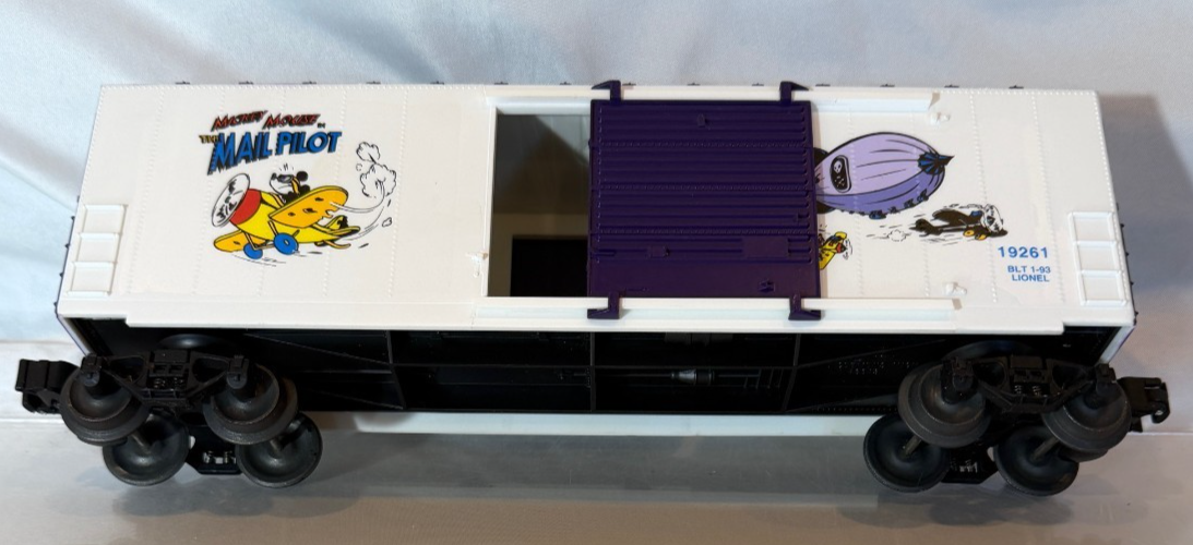 Lionel 19261 - O Scale Perils of Mickey Hi-Cube Boxcar4