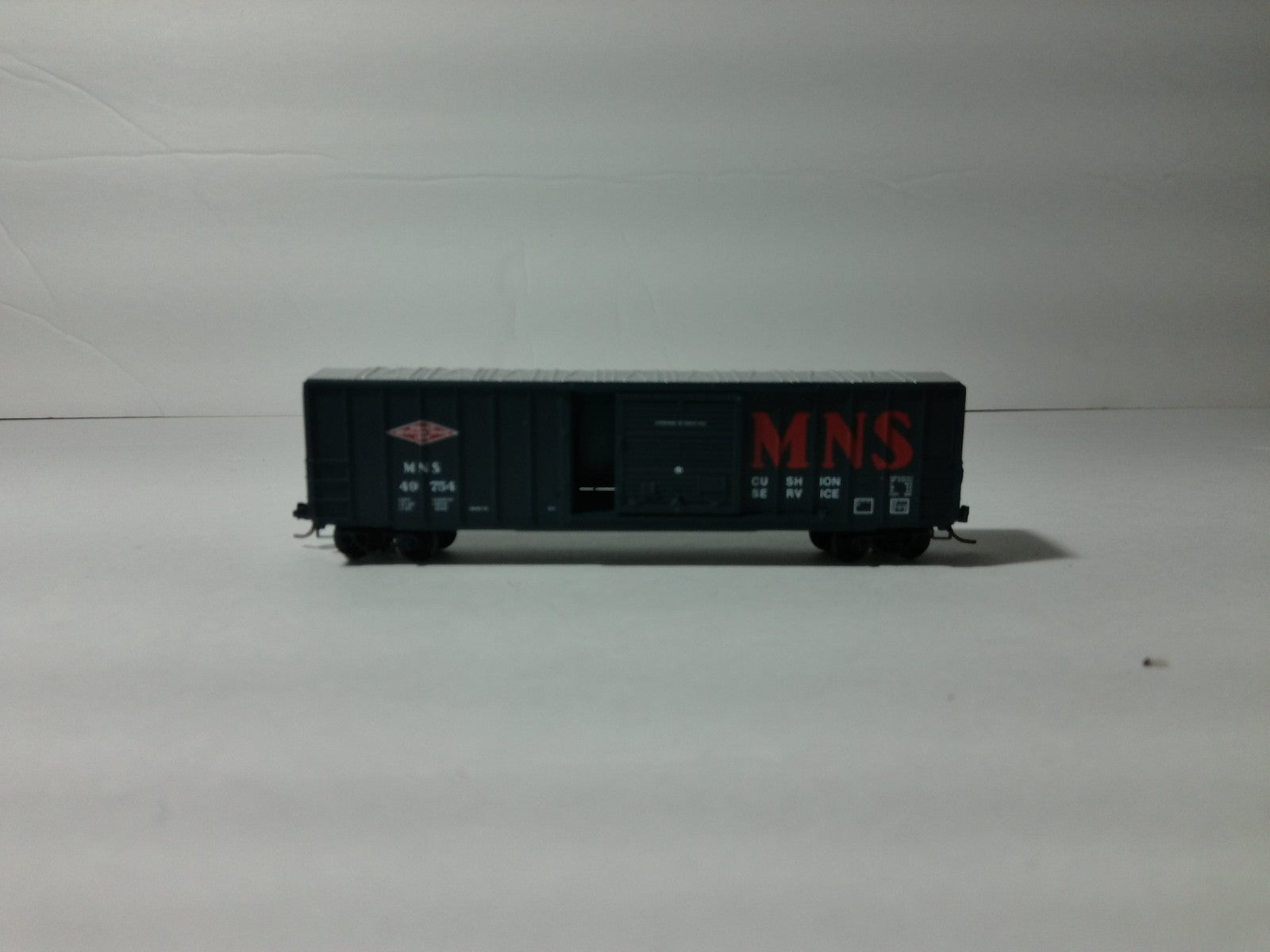 Micro Trains 25410 N Scale MNS #49754 Boxcar0
